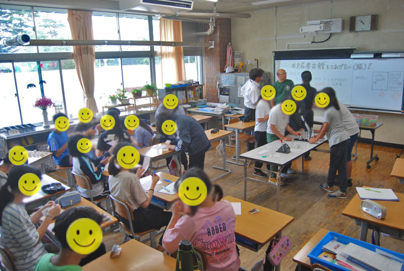 境小学校6年生「井戸尻考古館 盛り上げ隊」活動中!