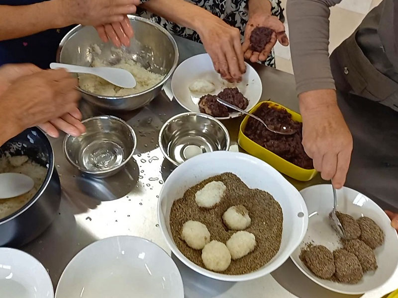 肝っ玉母ちゃんたちの「料理実習会」
